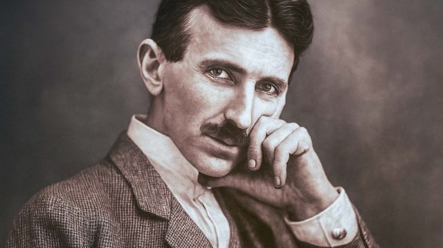 Nikola Tesla: Jenius Listrik yang Namanya Melekat Mobil Masa Depan