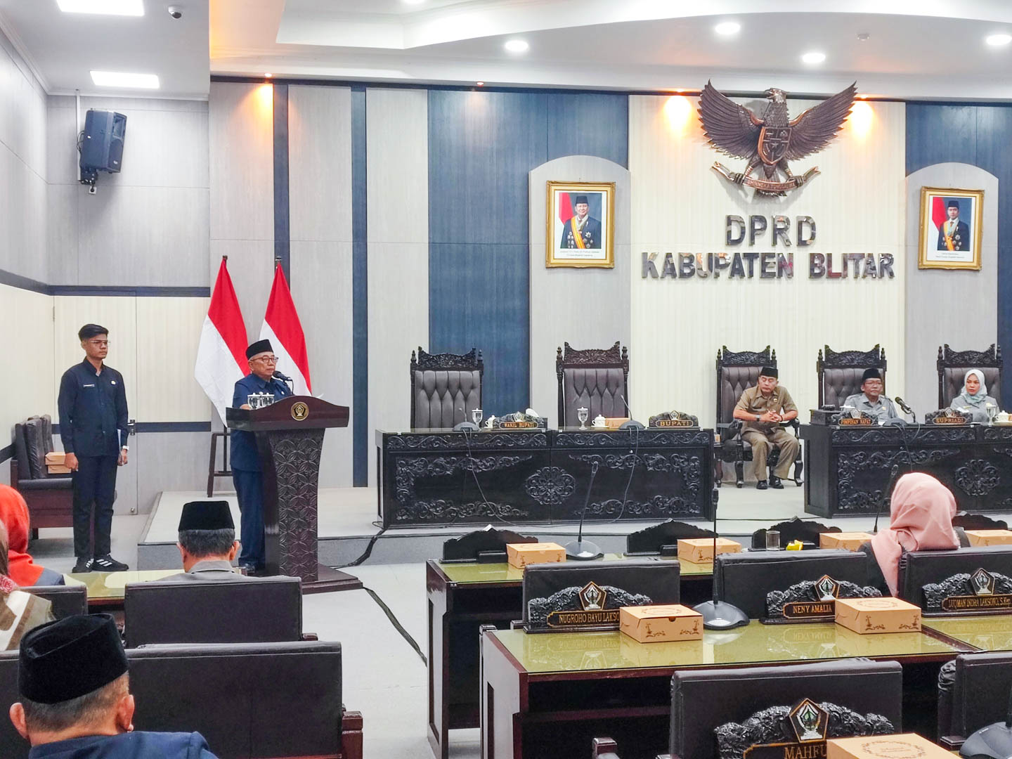 Jawab PU Fraksi-Fraksi Pelaksanaan APBD 2024, Bupati Blitar Siap Kawal Reformasi Anggaran dan Pelayanan Publik