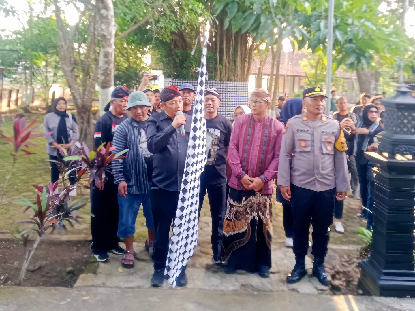 Guntur Wahono berangkatkan napak tilas eyang jugo 2025