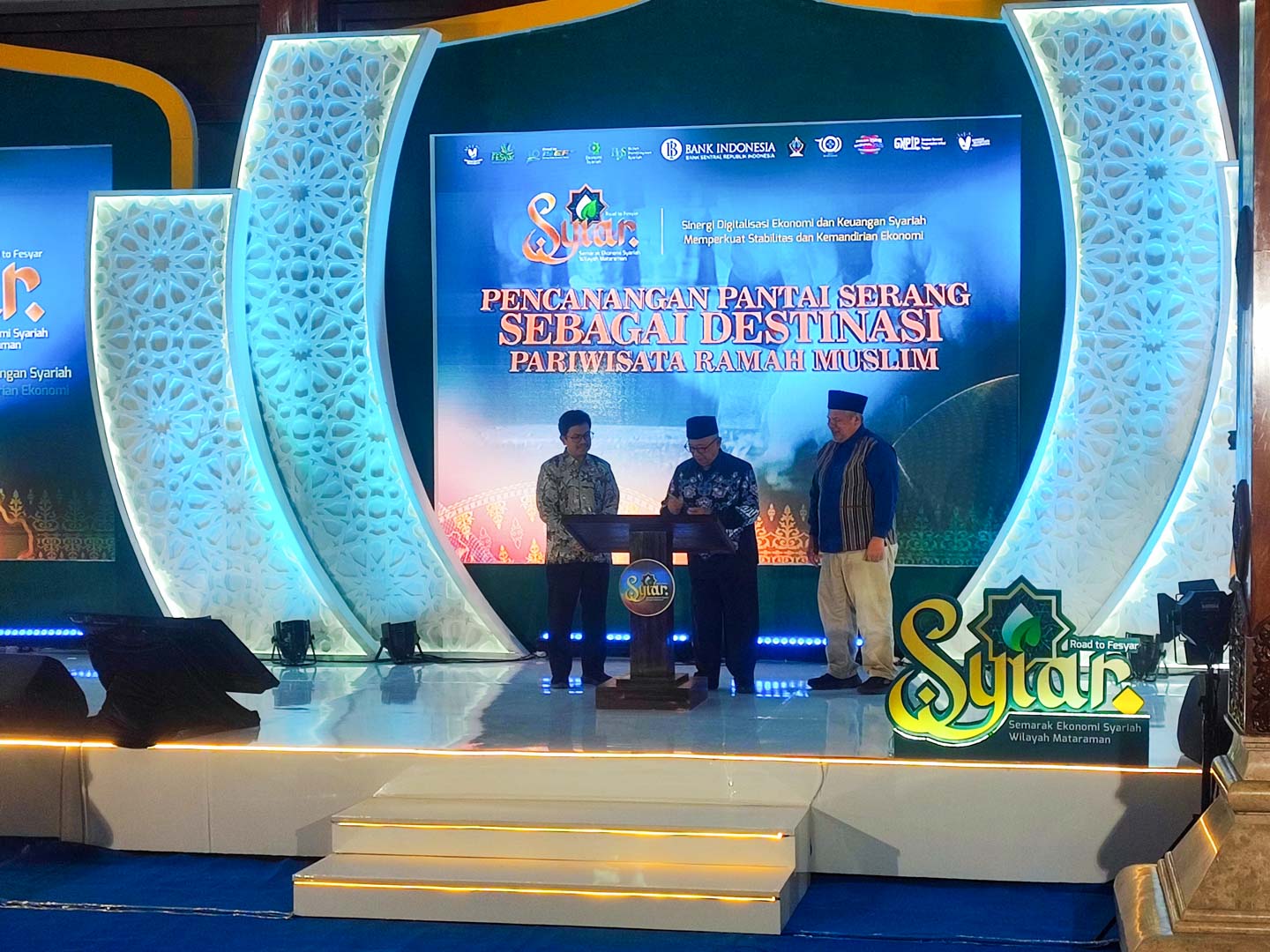 Pantai Serang Blitar Resmi Jadi Wisata Ramah Muslim