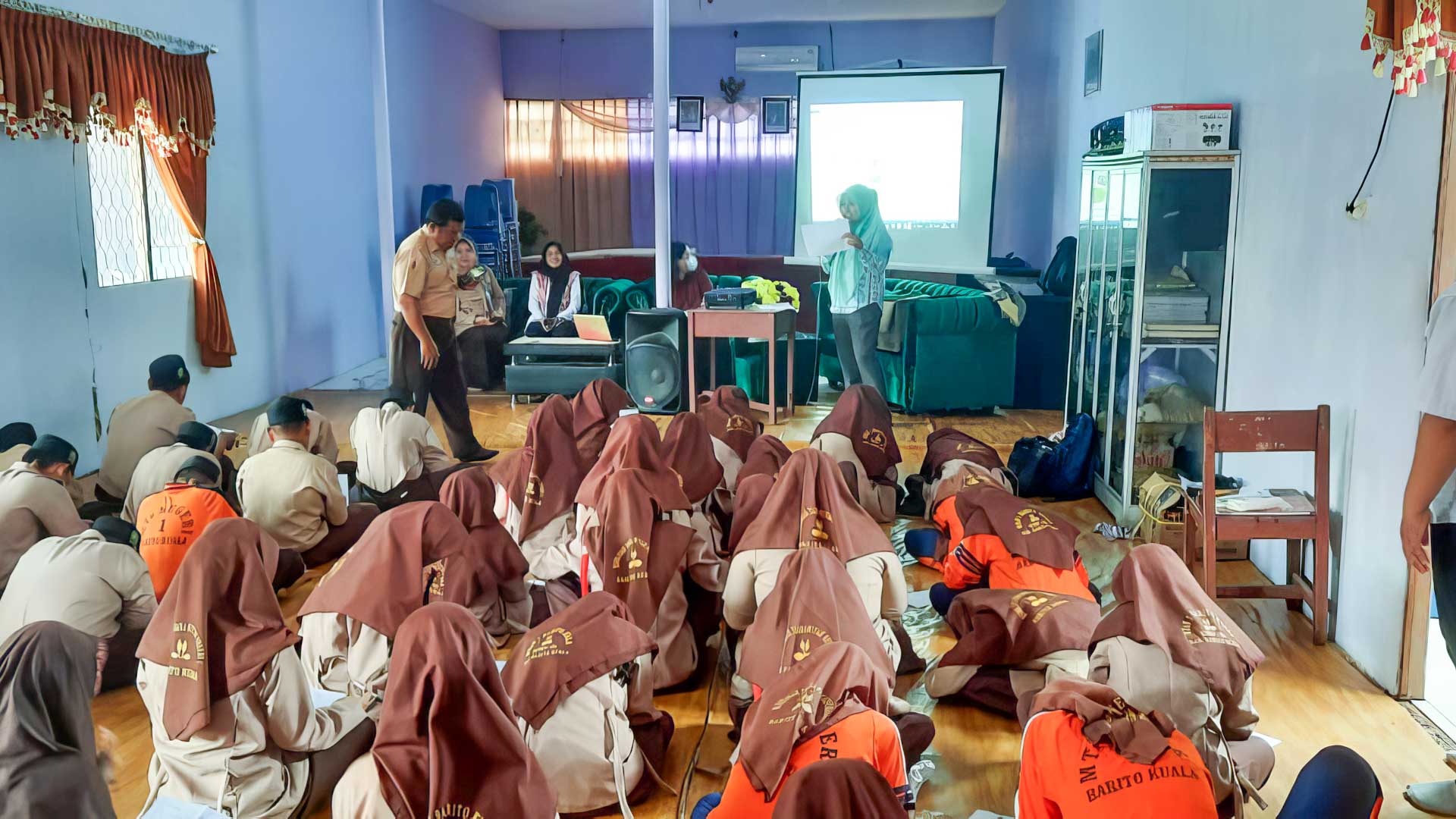 AI Bikin Anak Lebih Semangat Sikat Gigi, Dosen ULM Bawa Inovasi Edukasi ke Barito Kuala