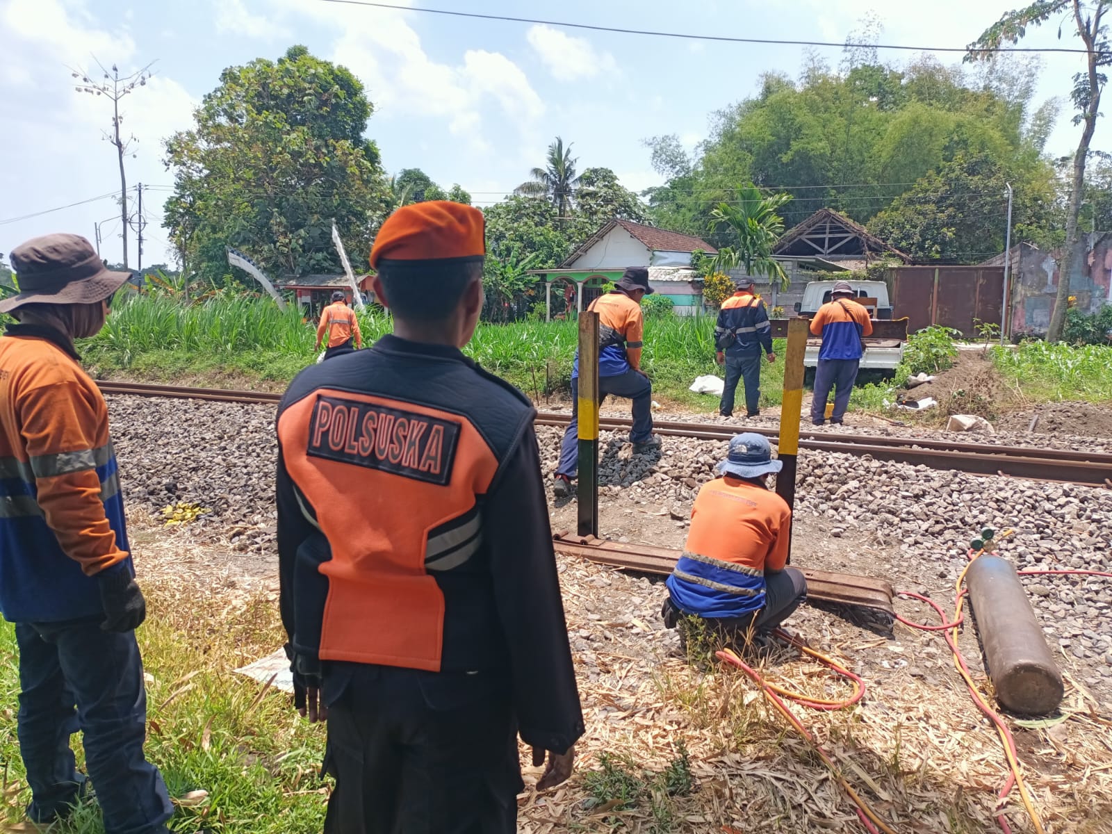 KAI Daop 7 Madiun Tutup Perlintasan Sebidang Liar di Blitar, Kali ini Diantara Stasiun Garum-Talun
