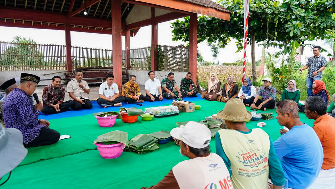 Kenduri Bersih Bumi Pembangunan Sekolah Rakyat Blitar di Persawahan Kelurahan Kauman