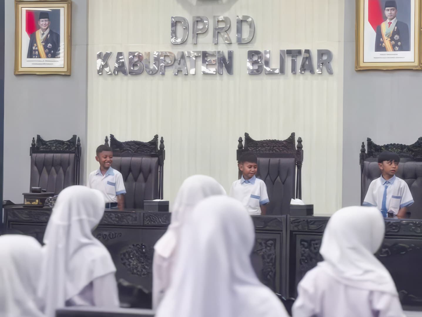 SD Blitar Belajar Rapat Paripurna DPRD